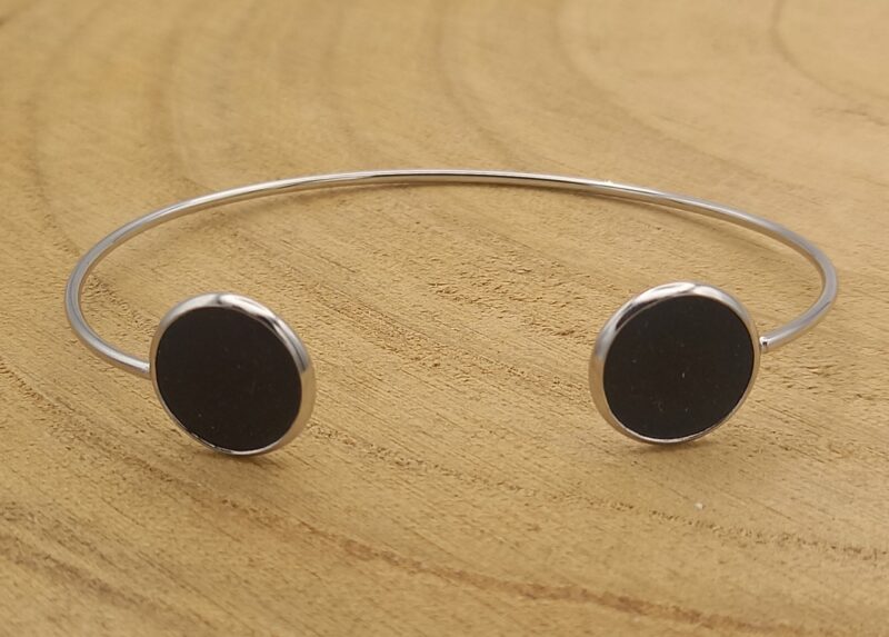 Le Bracelet « Jonc Eclipse Ecarté Argenté 1 »