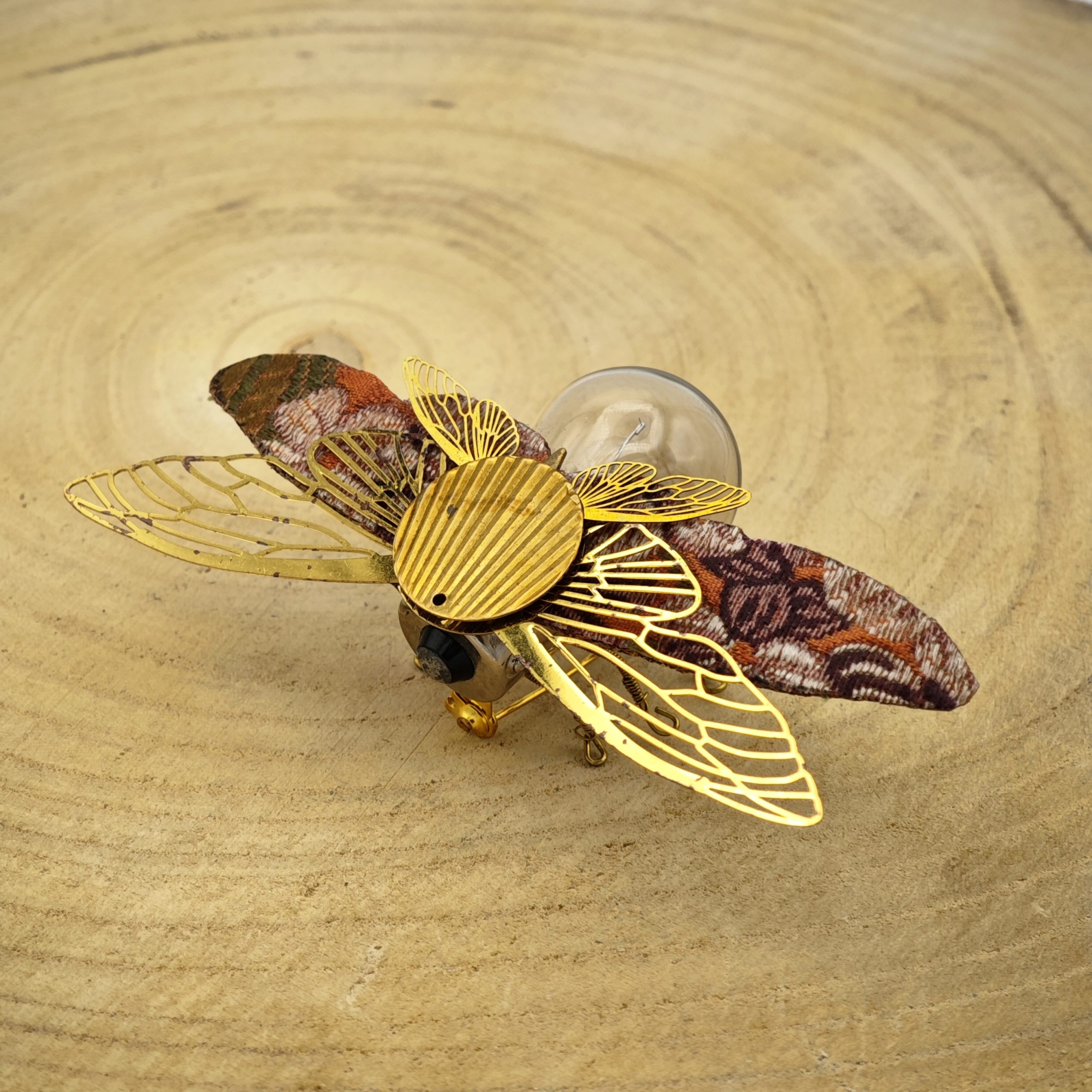 Insecte broche