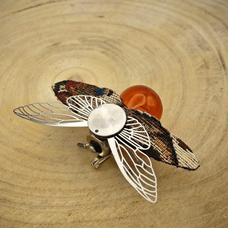 Bijoux broche insecte