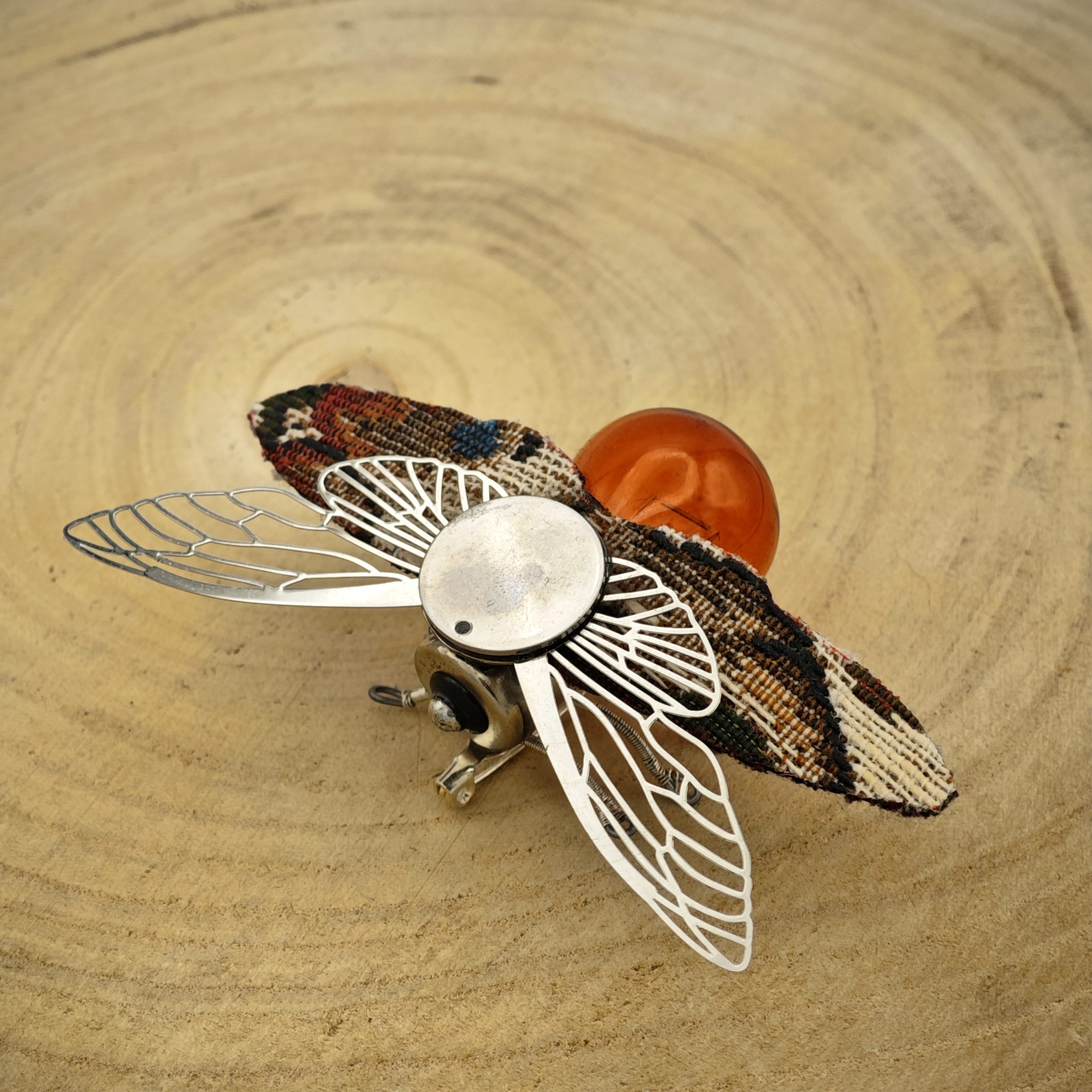 Bijoux broche insecte